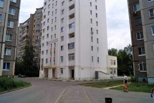 Сдать торговое помещение за 90 000 рублей на Ул. юных натуралистов, д. --
