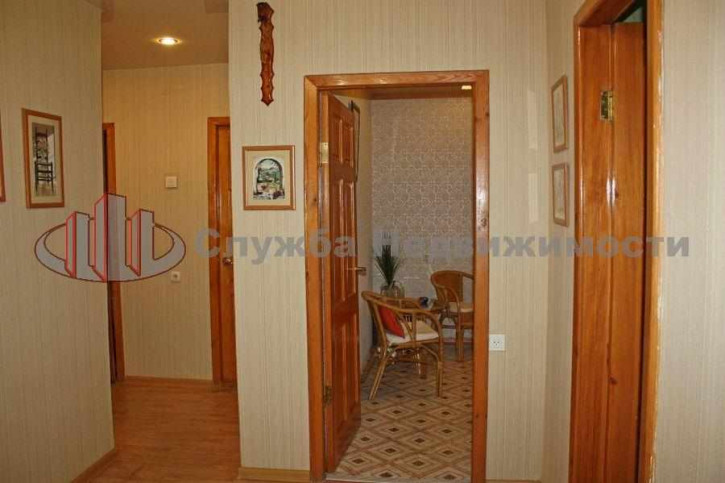 4-комн квартира Ул. ельцовская,4