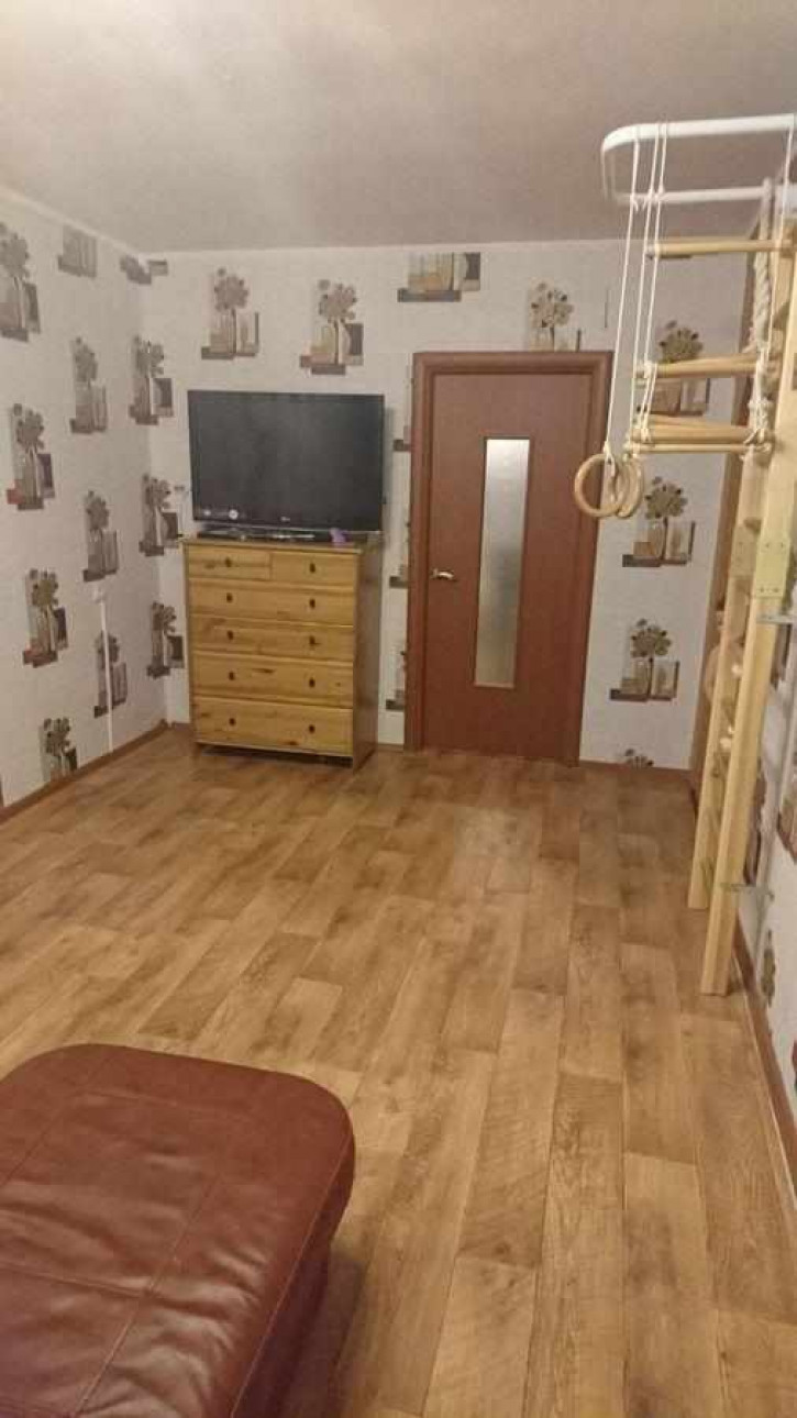 3-комн квартира Ул. котовского,50