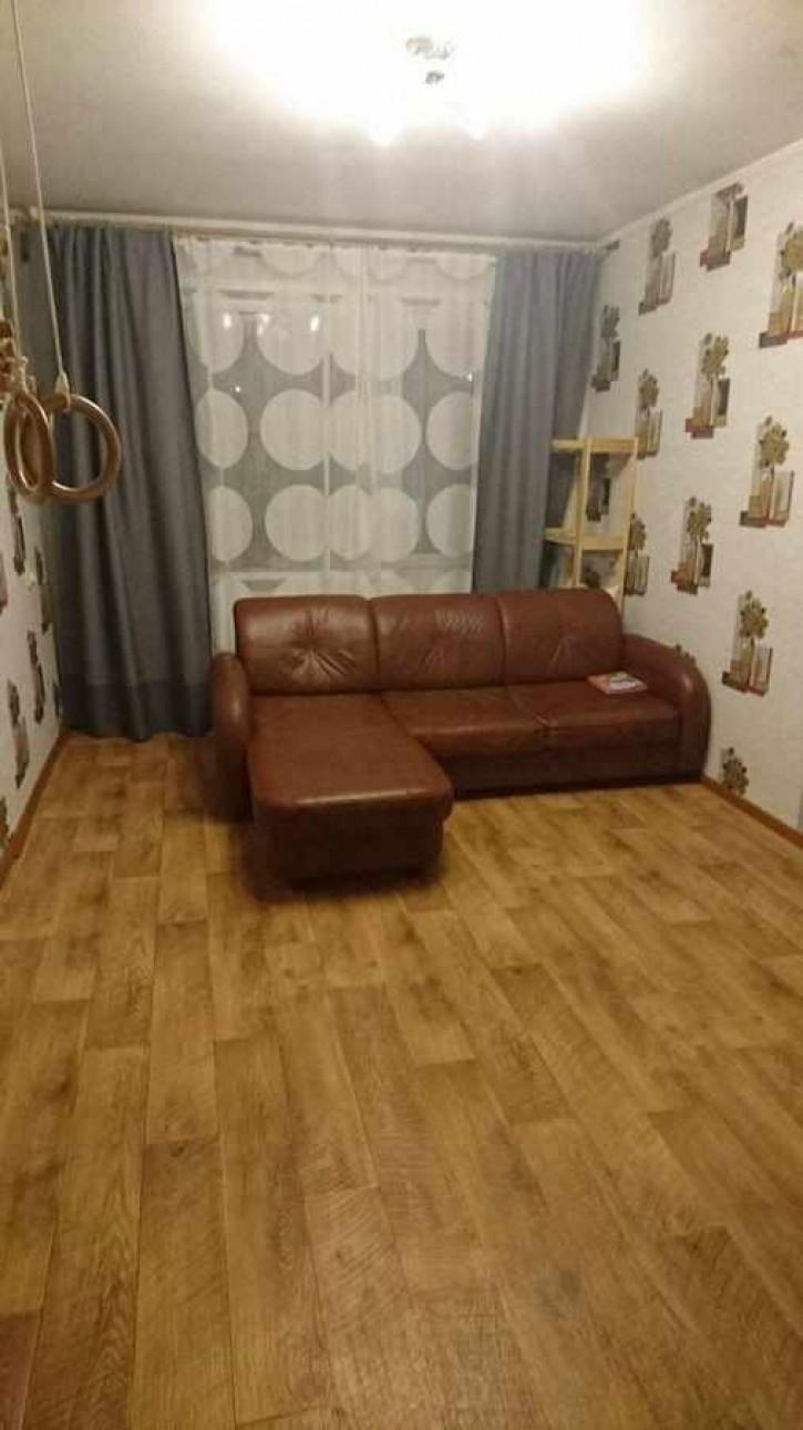 3-комн квартира Ул. котовского,50