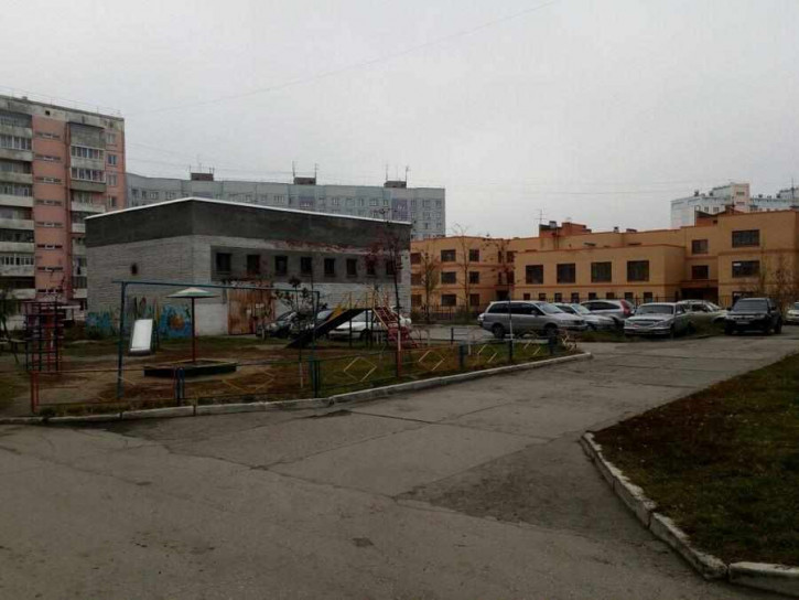 3-комн квартира Ул. молодости,24
