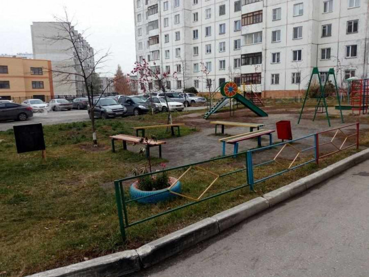 3-комн квартира Ул. молодости,24