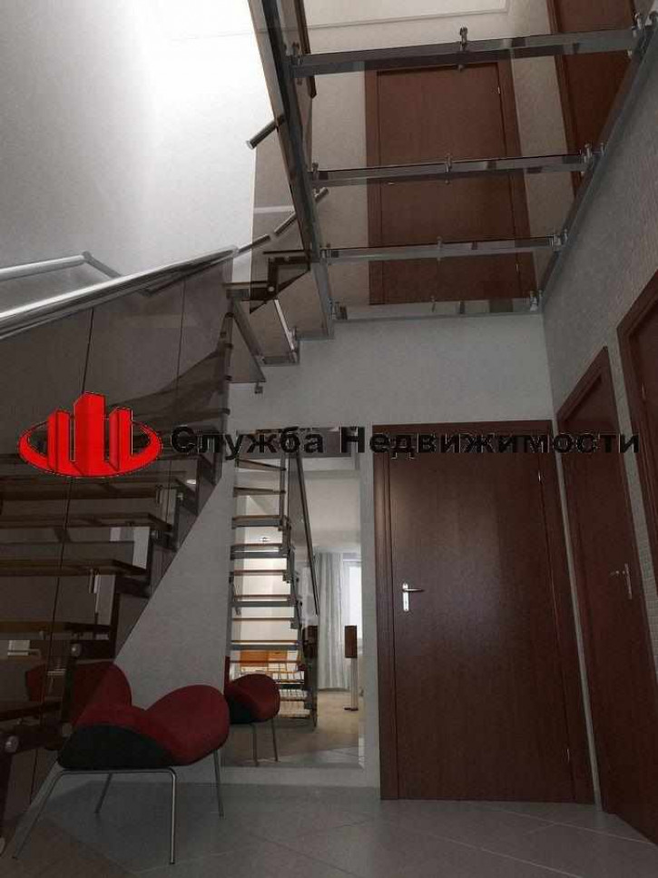 4-комн квартира Ул. зыряновская,55