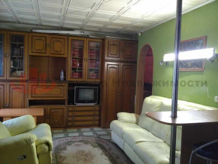 2-комн квартира Ул. крылова,64б