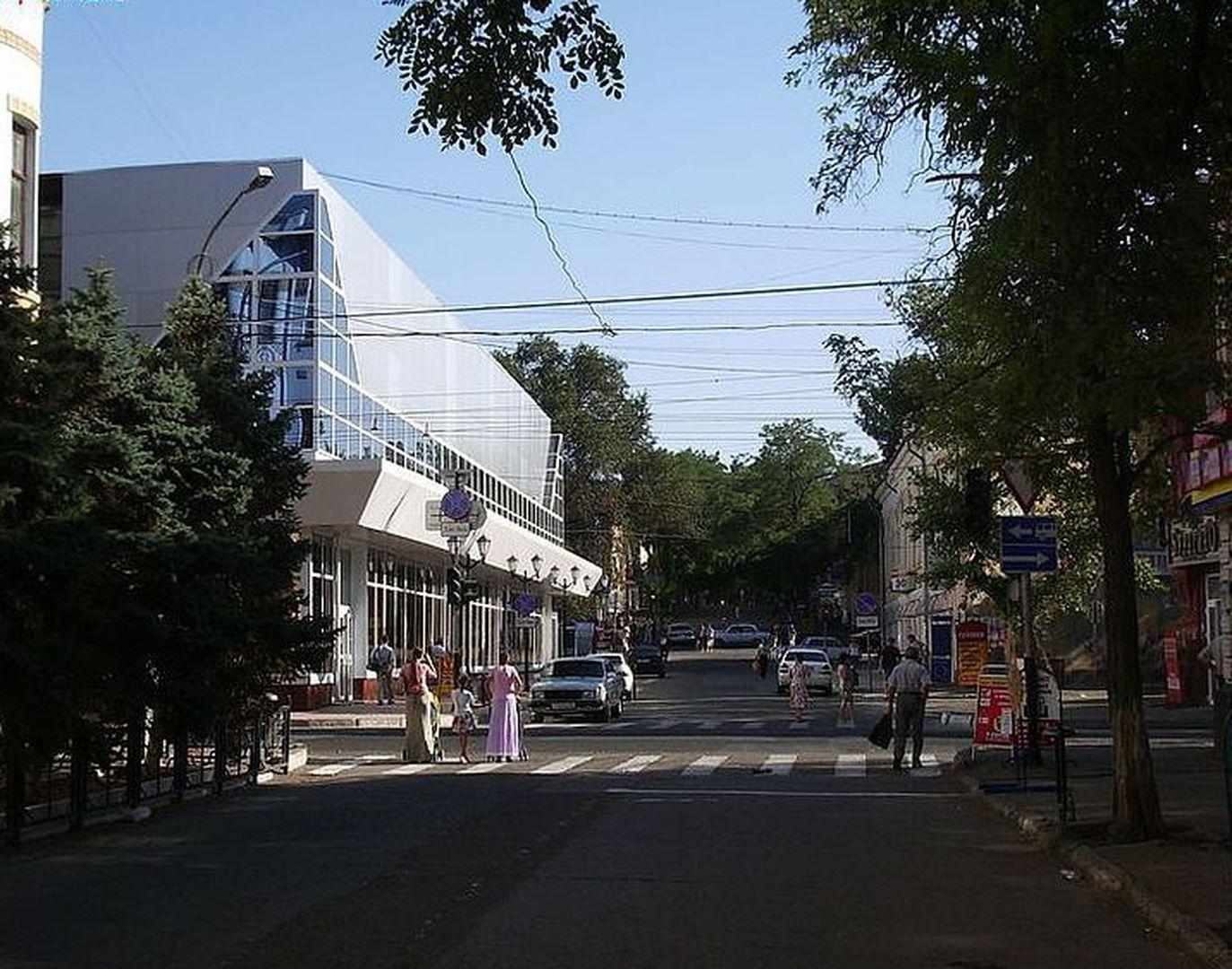 Сдать помещение свободного назначения за 585 000 рублей на г. Астрахань, ул. Свердлова, 31