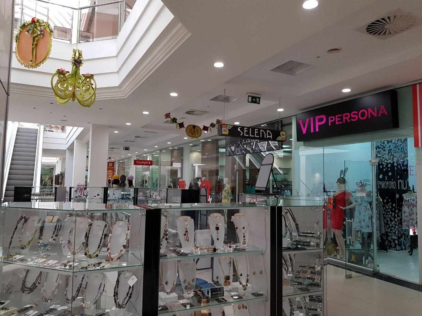 Сдать помещение свободного назначения за 65 790 рублей на г. Астрахань, Кировский район, ул. Бакинская, 39