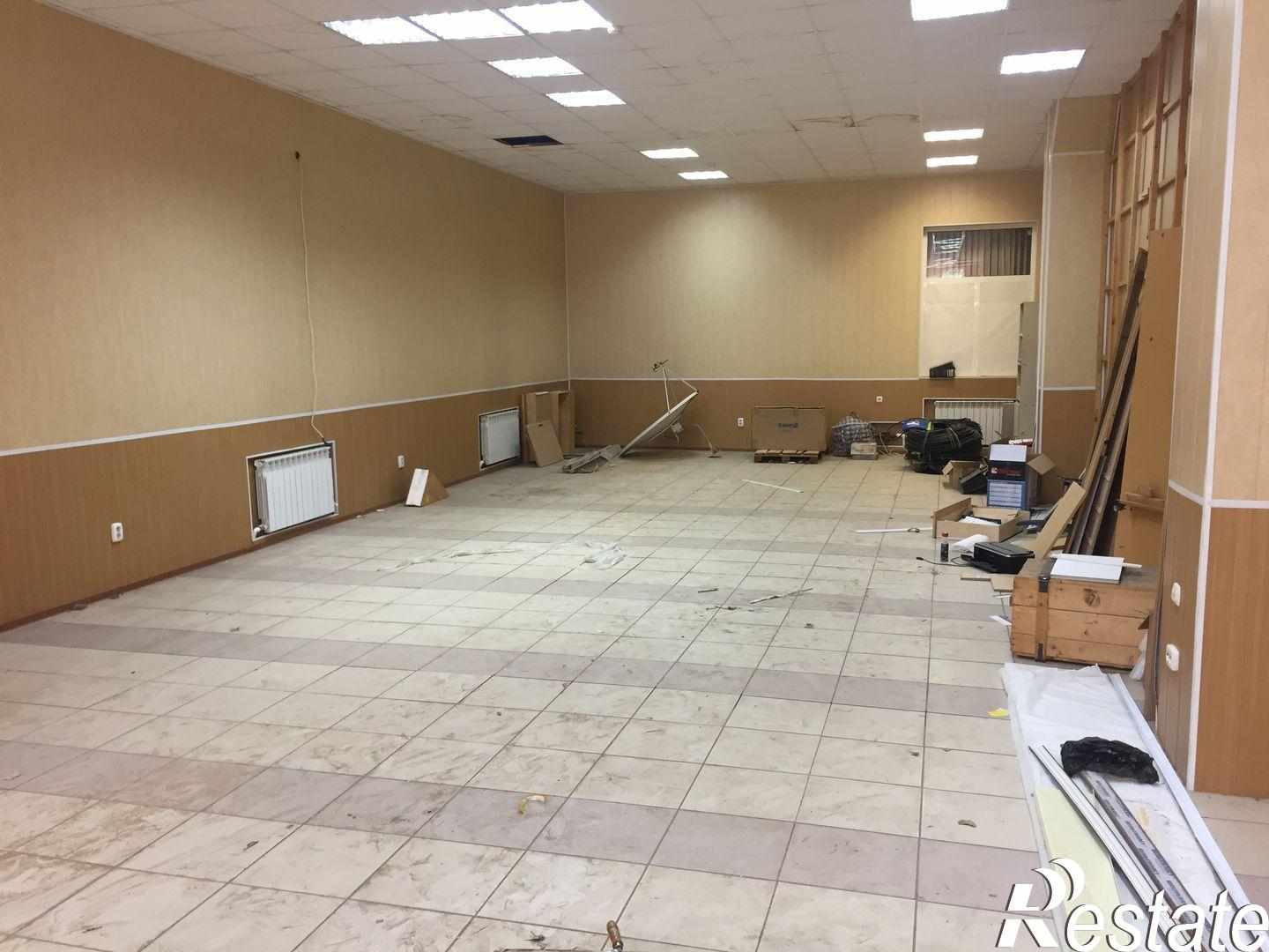 Сдать складское помещение за 34 200 рублей на г. Астрахань, Советский р-н, ул. Набережная реки Царева 1