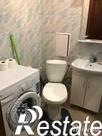 Купить квартиру за 2 700 000 рублей на Адмирала Крюйса ул, 2