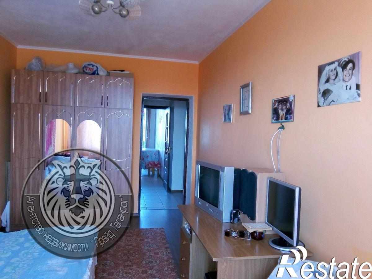 Купить квартиру за 2 150 000 рублей на Адмирала Крюйса ул, 23/9