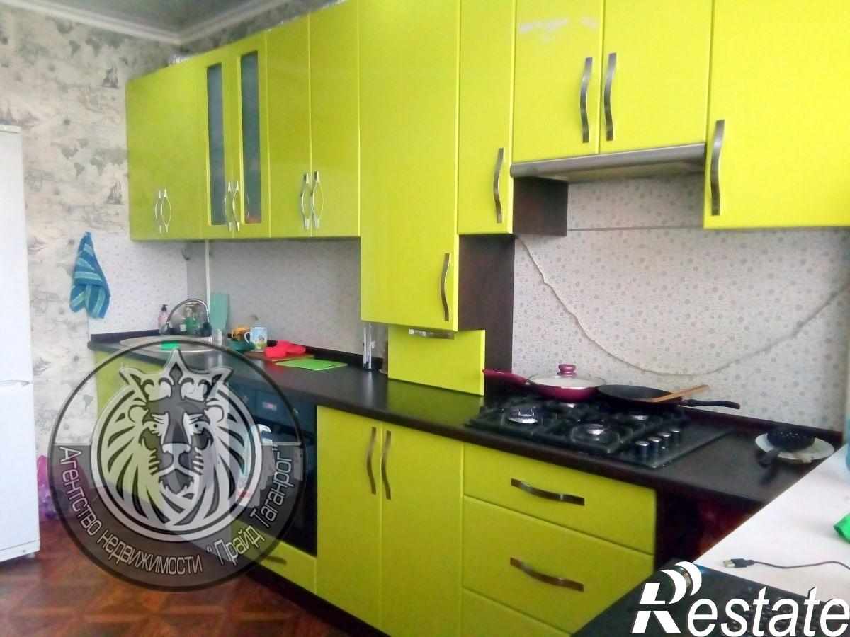 Купить квартиру за 1 650 000 рублей на Нестерова ул, 19