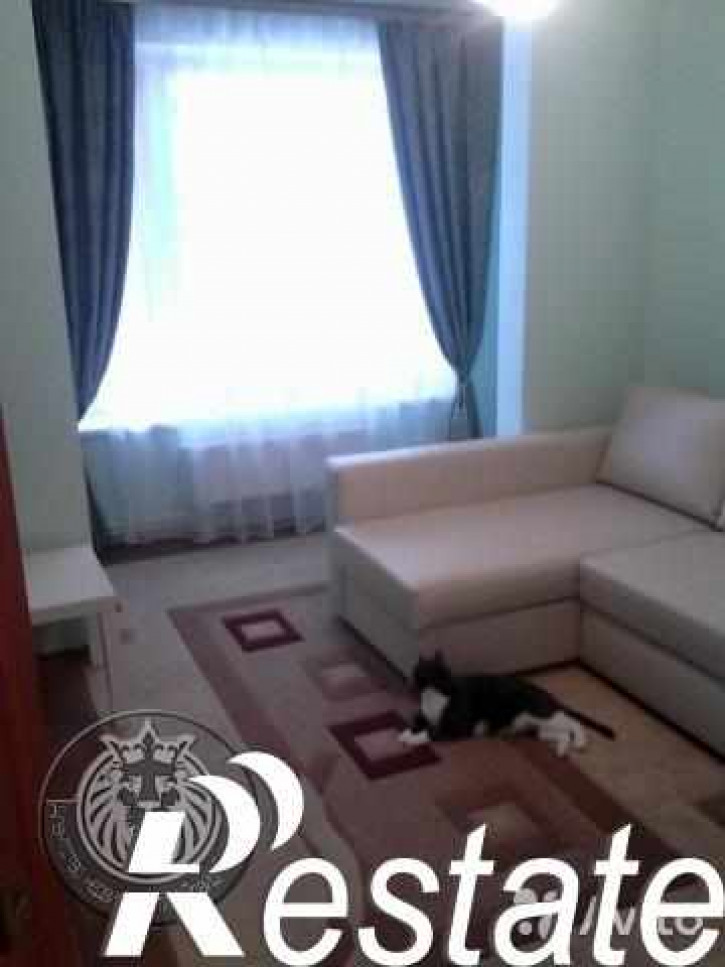 3-комн квартира Адмирала Крюйса ул, 23