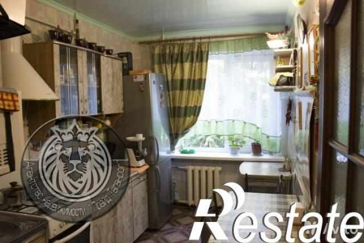 4-комн квартира Маршала Жукова ул,  дом 2-А