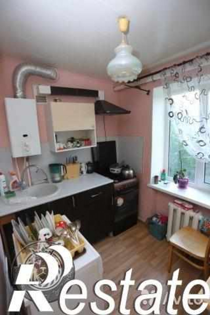 3-комн квартира 10-й пер, 118