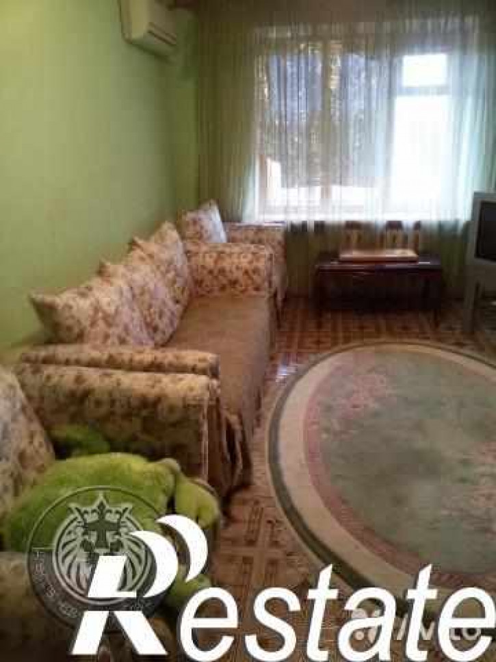 3-комн квартира Комарова ул,  4, корпус 2