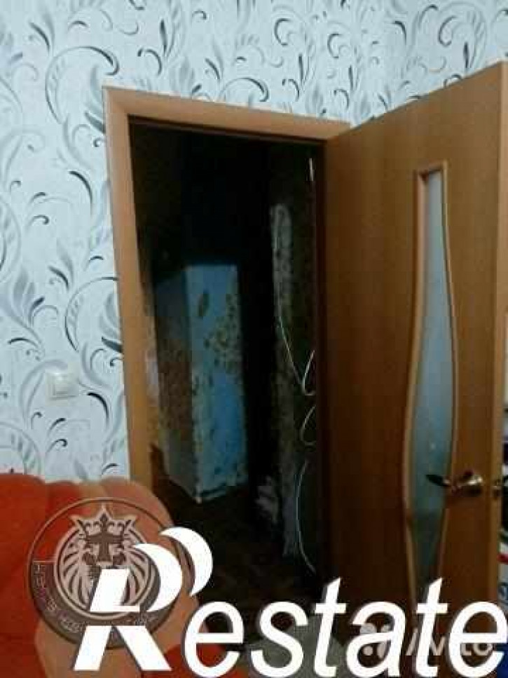 2-комн квартира Октябрьская пл, 2
