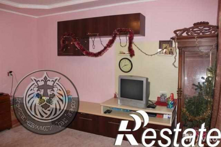 3-комн квартира Новый 8-й пер, 68