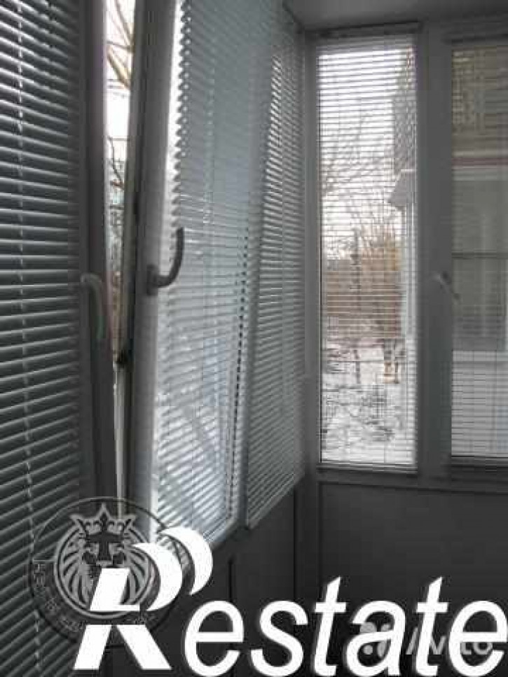 3-комн квартира Дзержинского ул, 37
