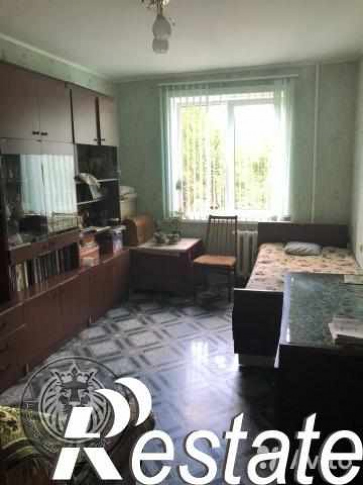 4-комн квартира Вишневая ул, 15/8
