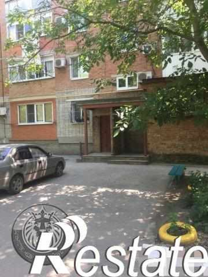3-комн квартира Колхозный пер, 4