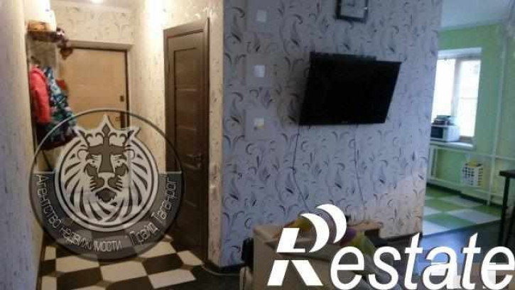 3-комн квартира Комсомольский Спуск ул, 2а