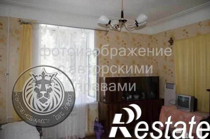 2-комн квартира Октябрьская пл, 2