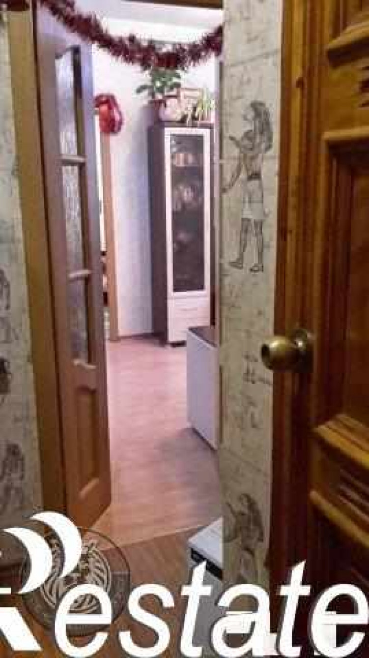 3-комн квартира Комарова ул, 4
