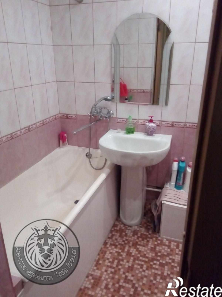 2-комн квартира Розы Люксембург ул, 63/1