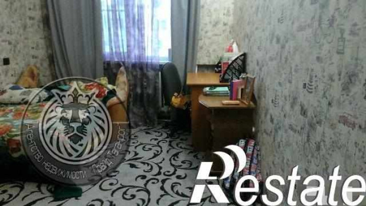 4-комн квартира Чехова ул, 335/3