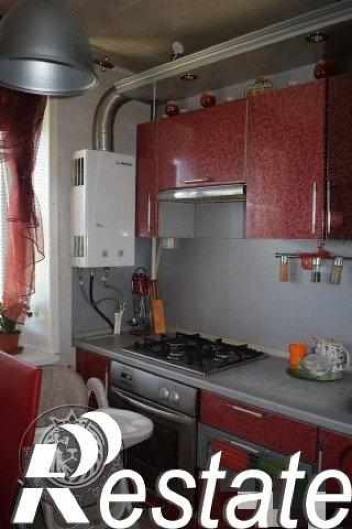 2-комн квартира Колхозный пер, 4