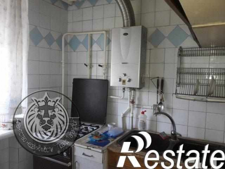 3-комн квартира Дзержинского ул