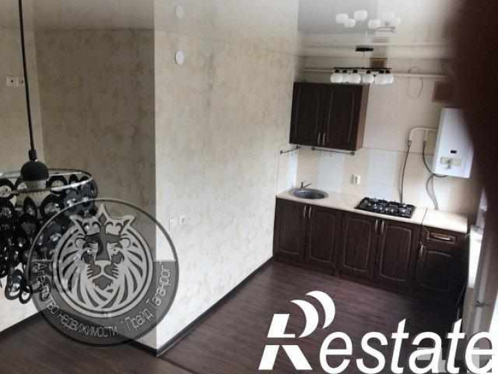 3-комн квартира Новый 8-й пер, 10