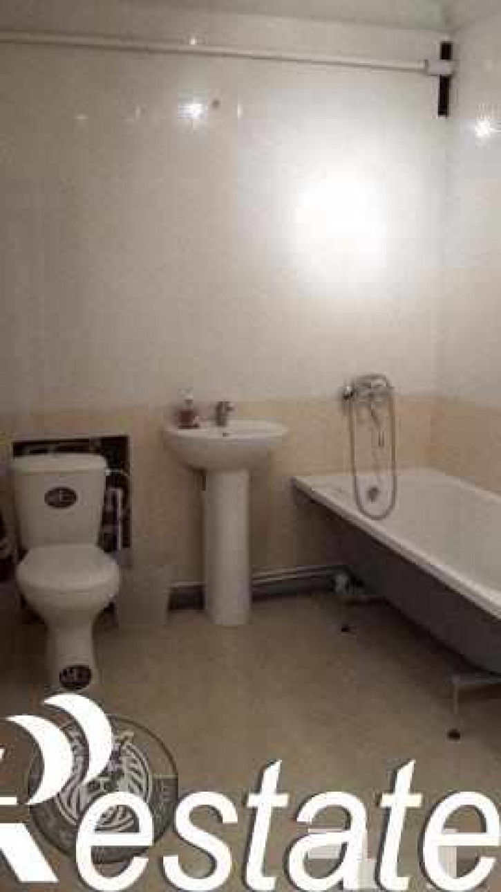 3-комн квартира Новый 8-й пер, 10