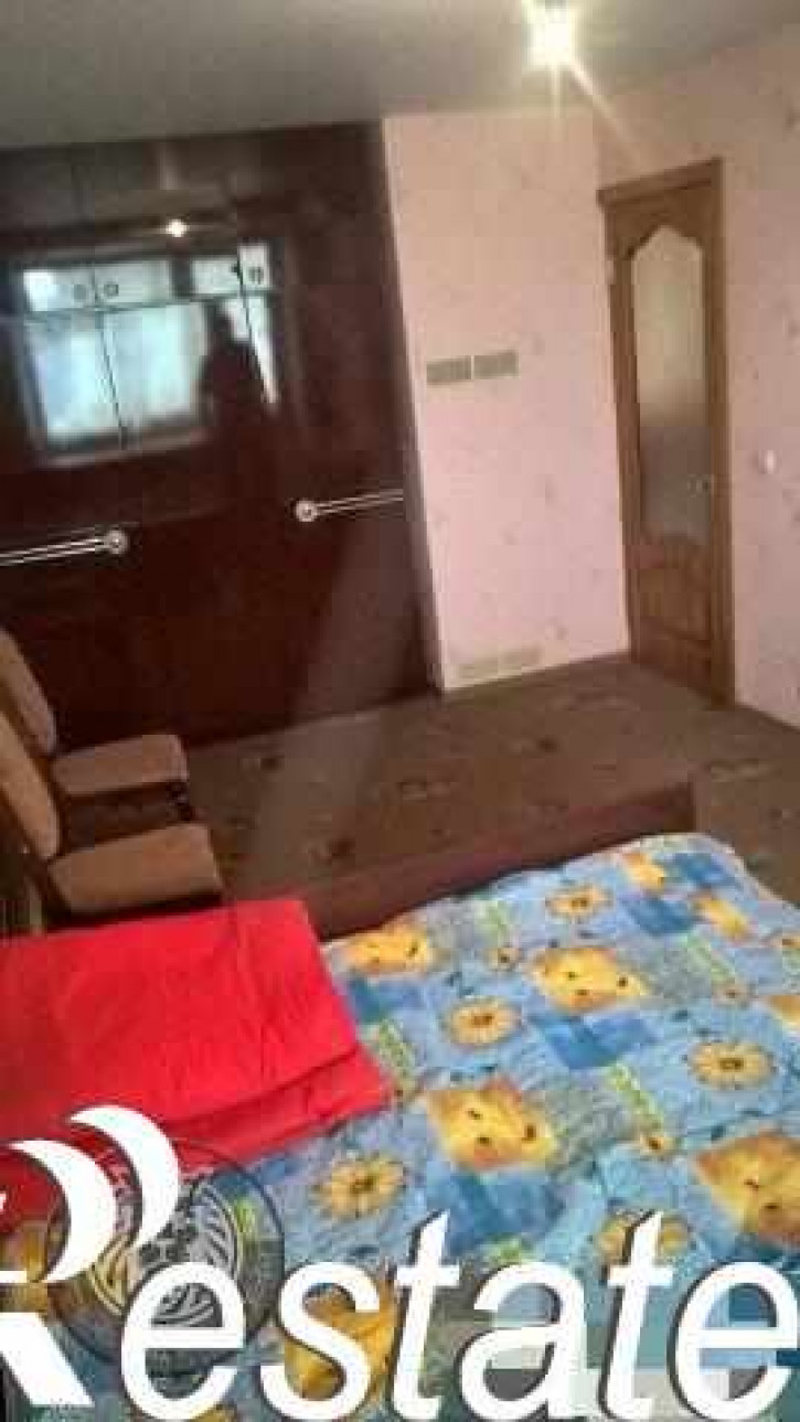 3-комн квартира Таганрог, Ростовская область, улица Менделеева, 10, подъезд 3