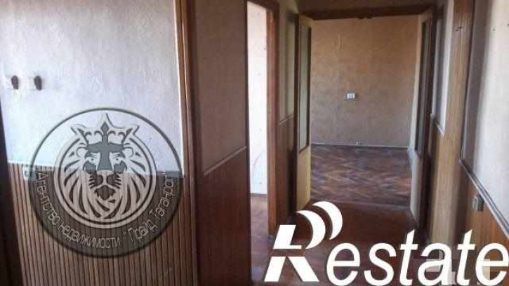 3-комн квартира Театральная