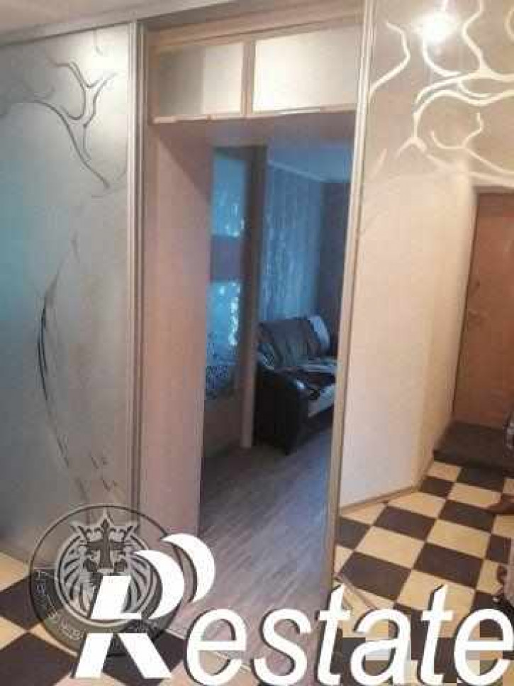 2-комн квартира Ростовская область, Таганрог, улица Москатова, 9