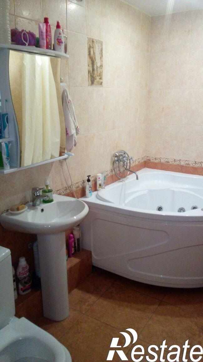 Купить квартиру за 4 500 000 рублей на Солнечная,58
