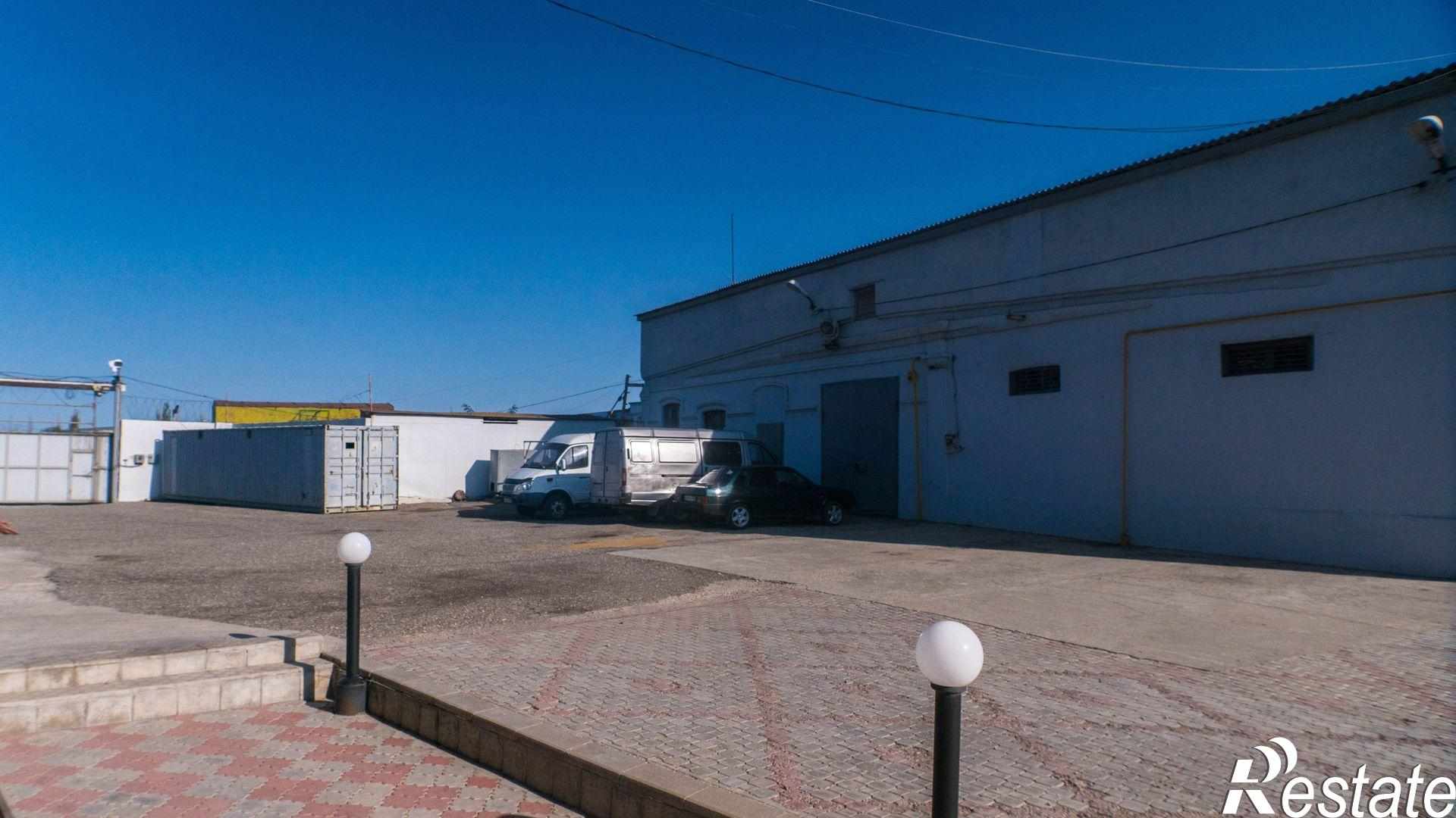 Сдать помещение свободного назначения за 220 000 рублей на г. Астрахань, ул. Украинская, 3