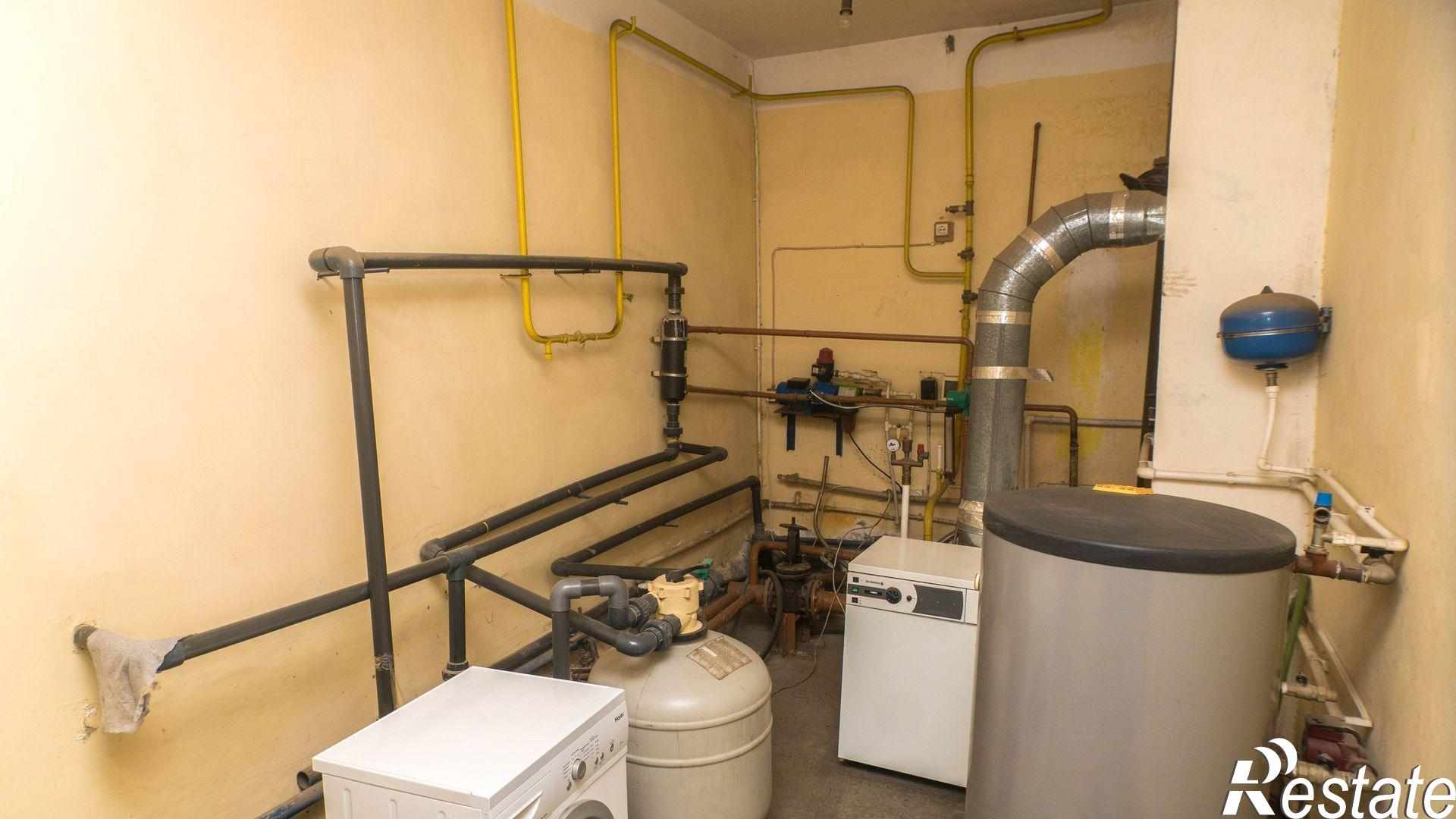 Сдать помещение свободного назначения за 220 000 рублей на г. Астрахань, ул. Украинская, 3