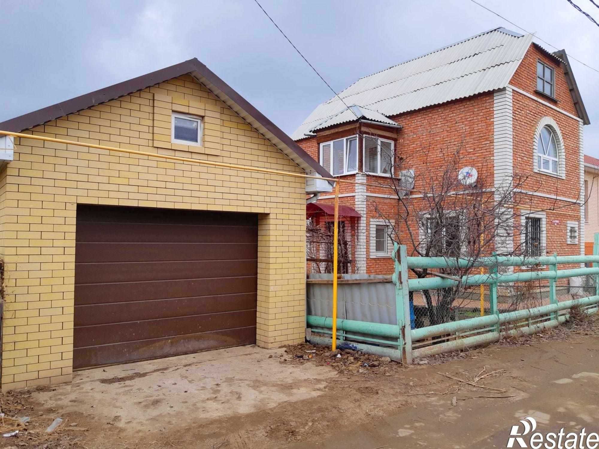 Купить дачу, дом, коттедж за 6 250 000 рублей на г. Астрахань, Советский район, ул. 2 - я Ровная