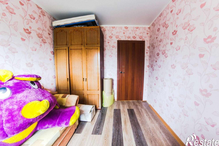 4-комн квартира Словцова, 13