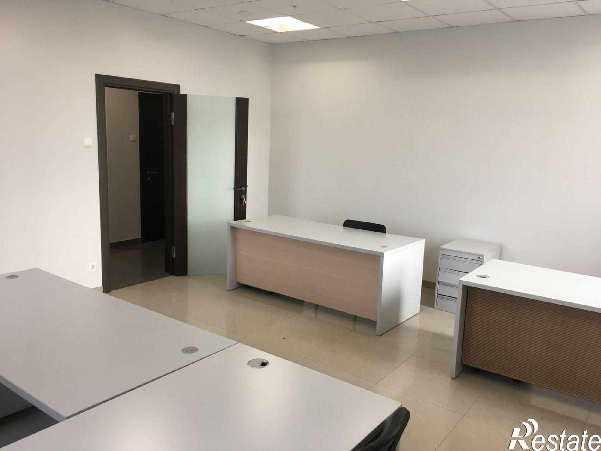 Сдать офис, помещение под офис за 110 000 рублей на г. Астрахань, Советский район, ул. Боевая, 135