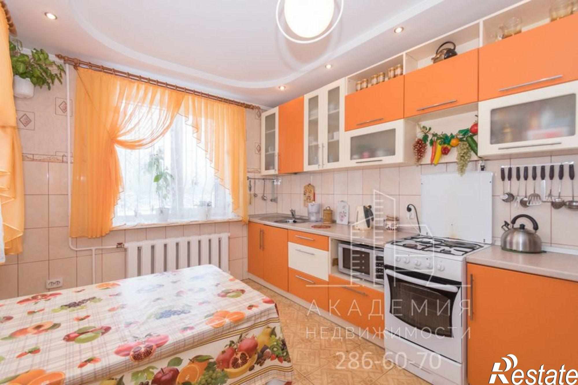 Купить дачу, дом, коттедж за 11 250 000 рублей на ул. Первомайская