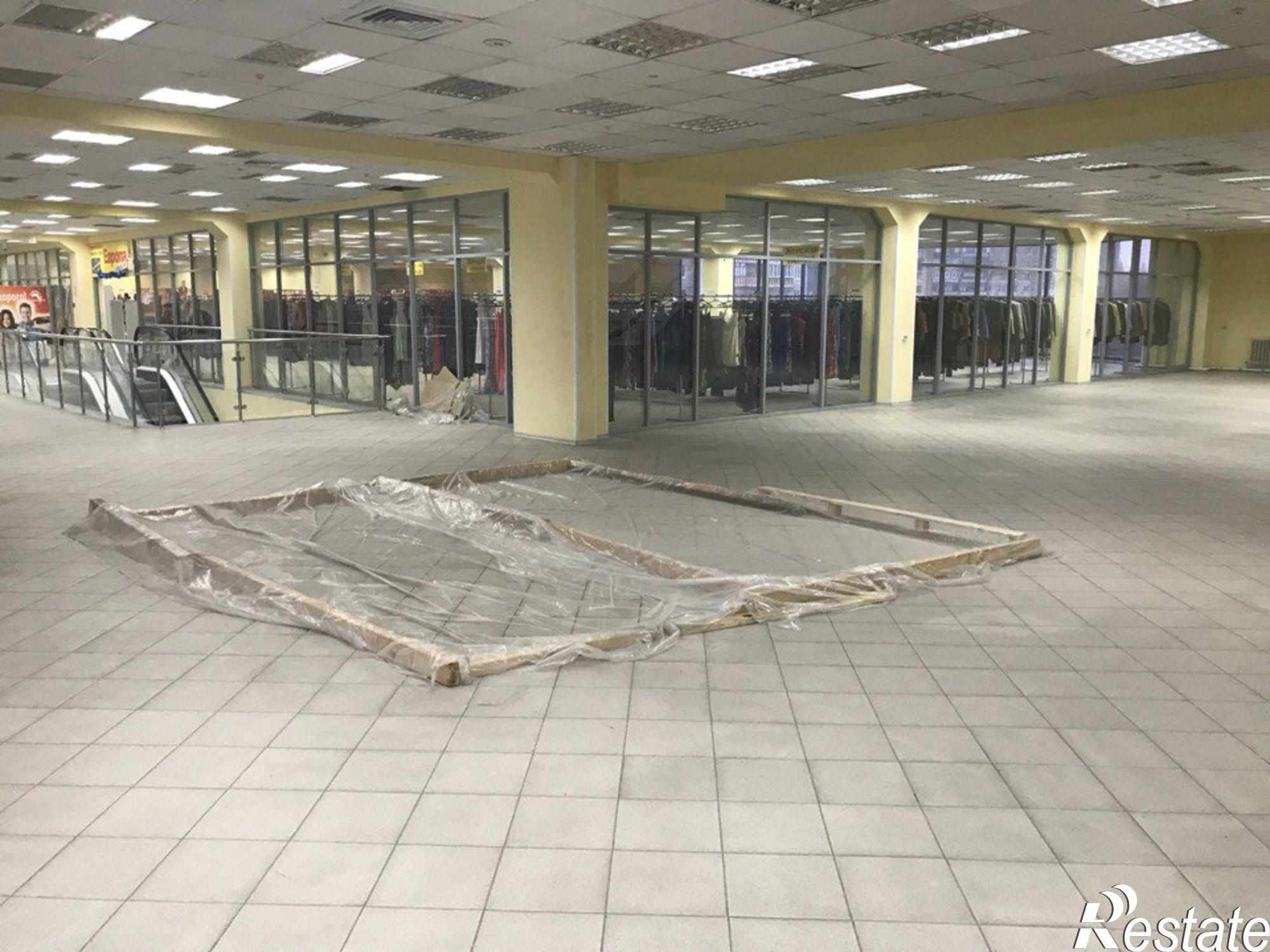 Сдать торговое помещение за 640 000 рублей на ул. Космонавтов, д. 00