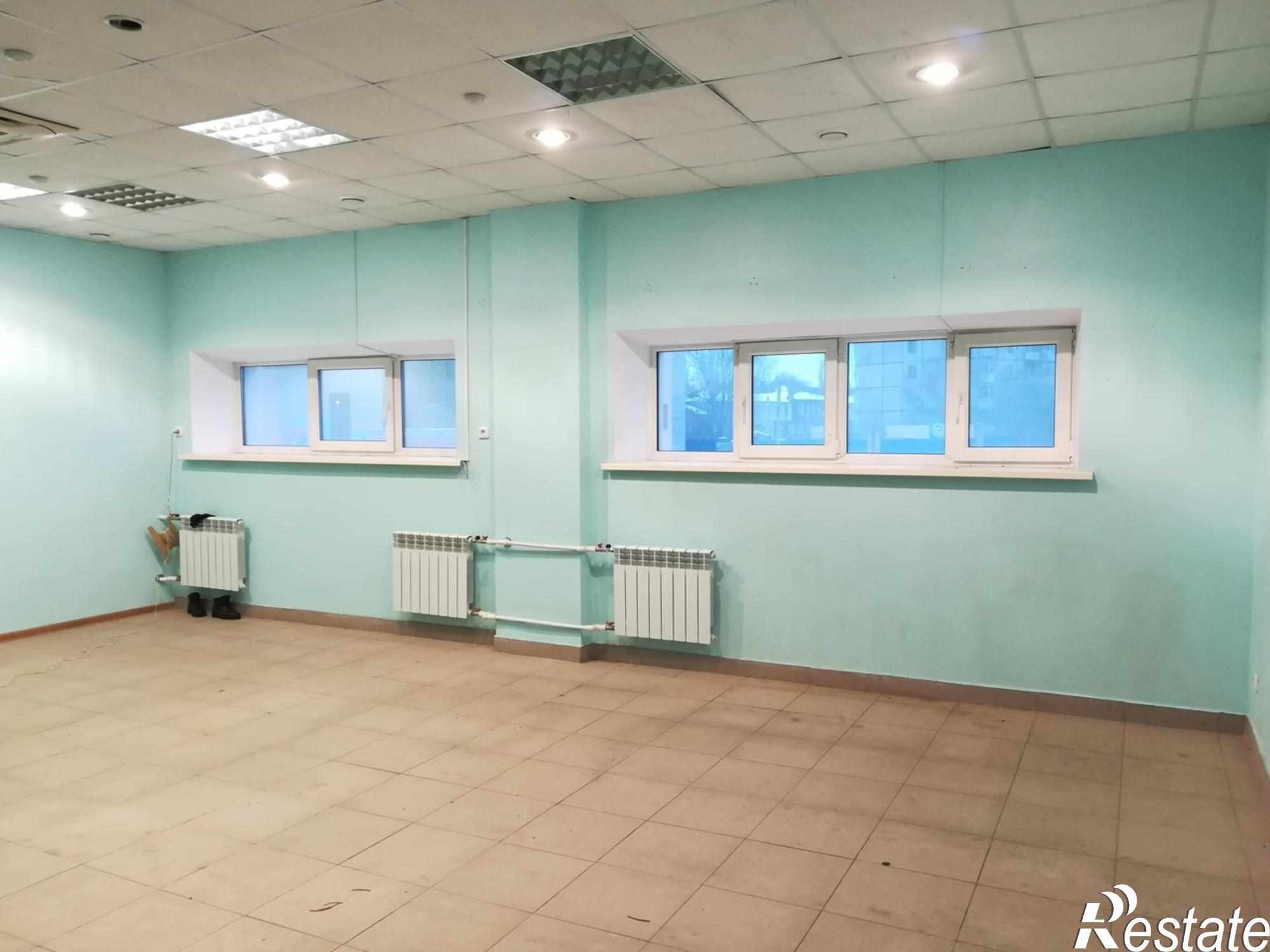 Сдать торговое помещение за 27 600 рублей на пл. пл Мира, д. --