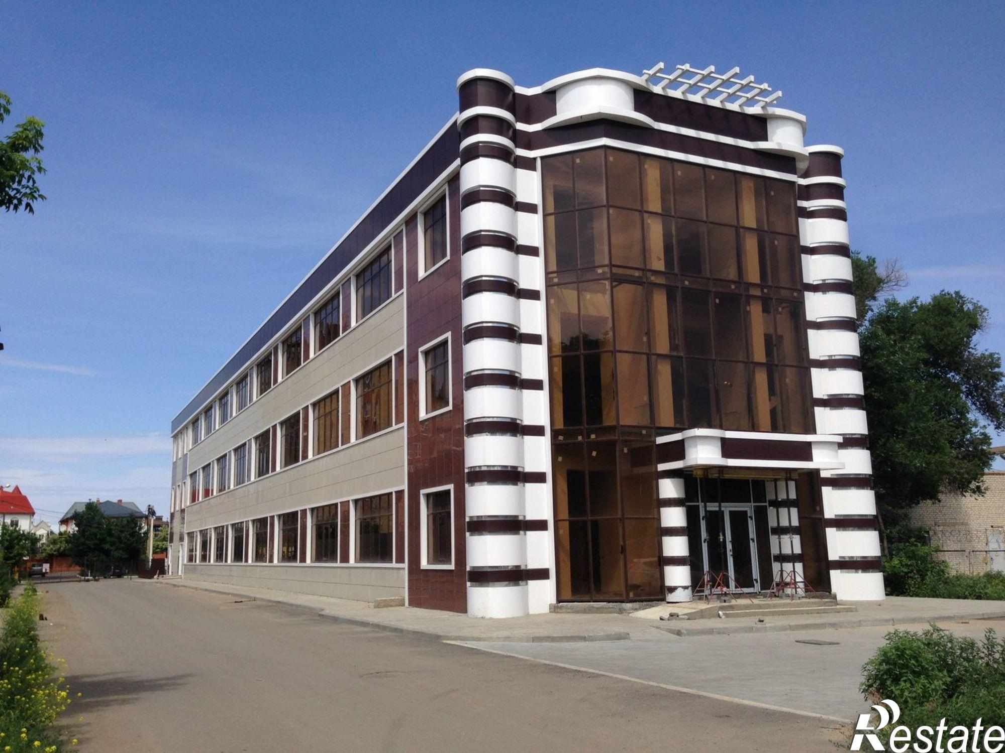 Сдать помещение свободного назначения за 292 800 рублей на г. Астрахань, Ленинский р-н, ул. Латышева. 11б