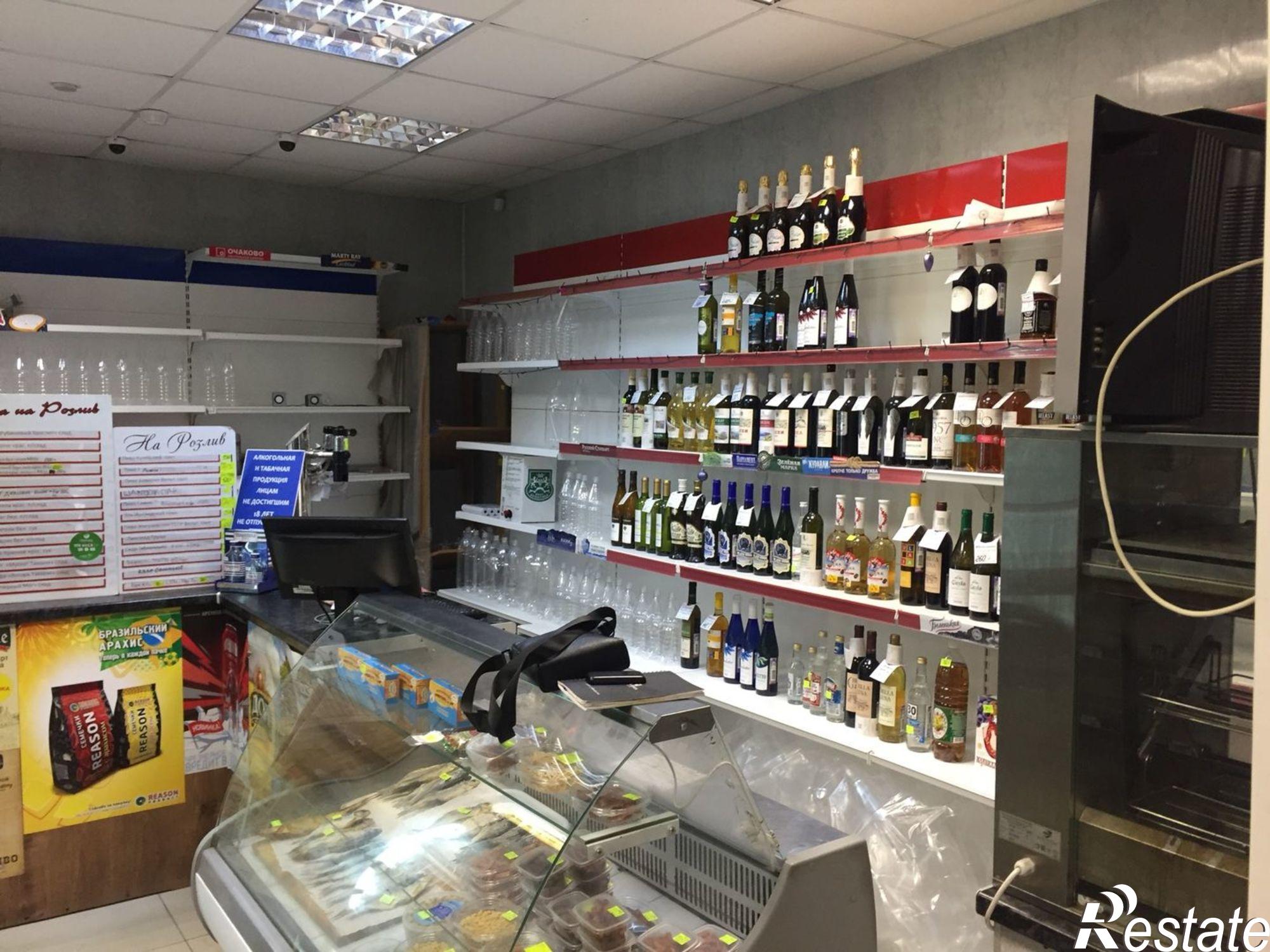 Сдать помещение свободного назначения за 25 000 рублей на г. Астрахань, Кировский р-н, ул. Бэра 18