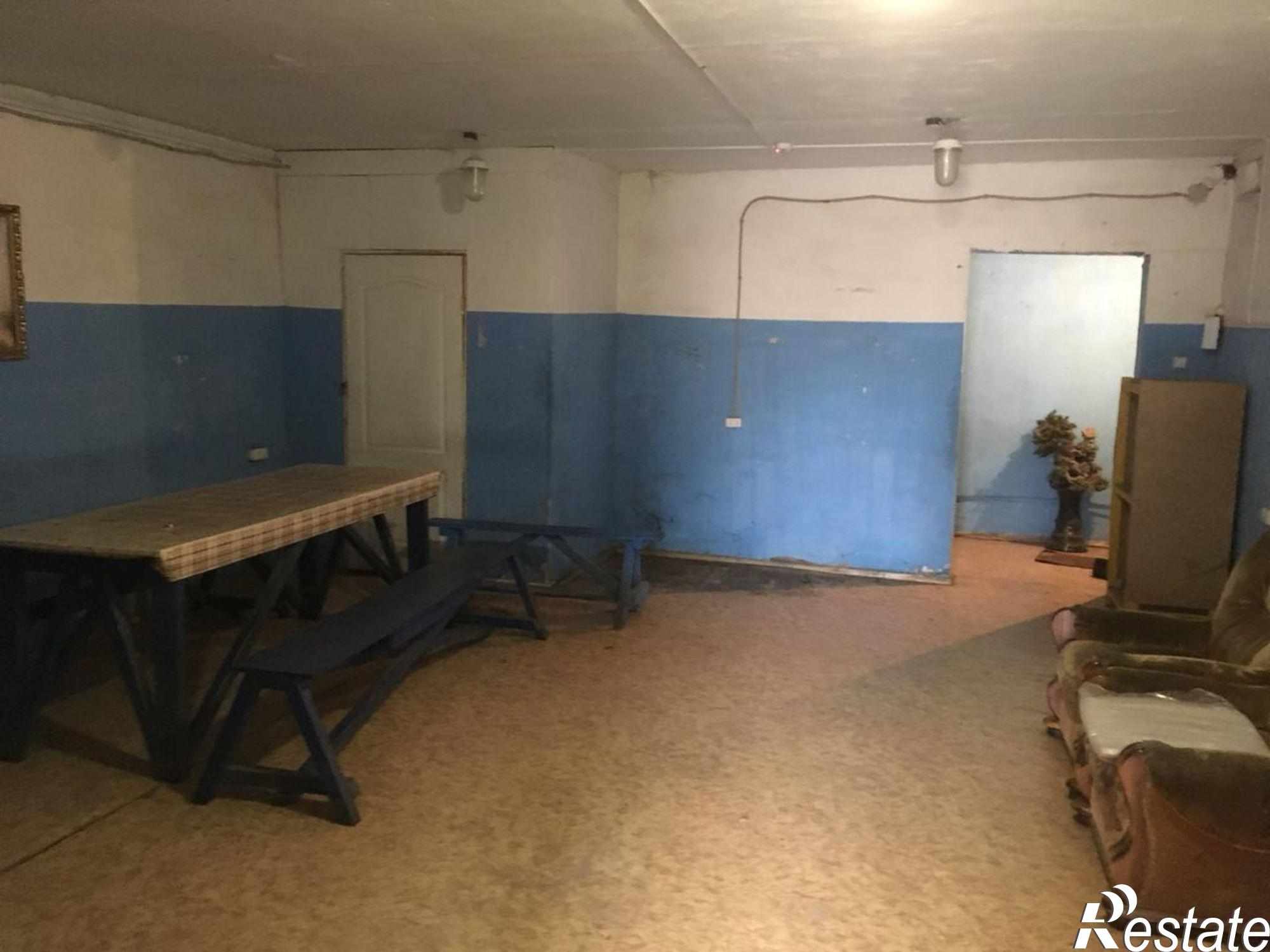 Сдать складское помещение за 16 575 рублей на г. Астрахань, Советский район, ул. Боевая, 136
