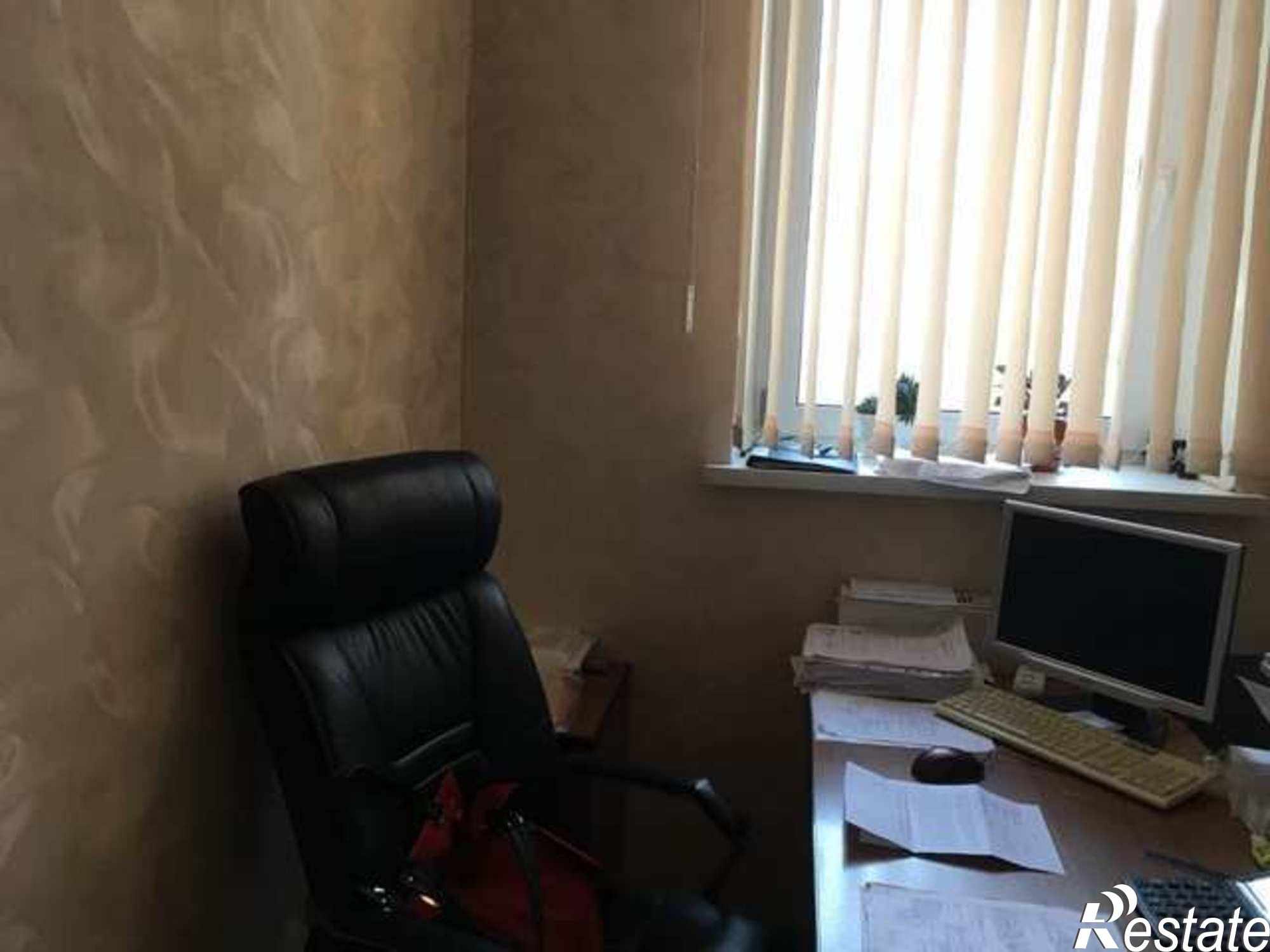 Купить офис, помещение под офис за 2 000 000 рублей на Карпова ул., 3
