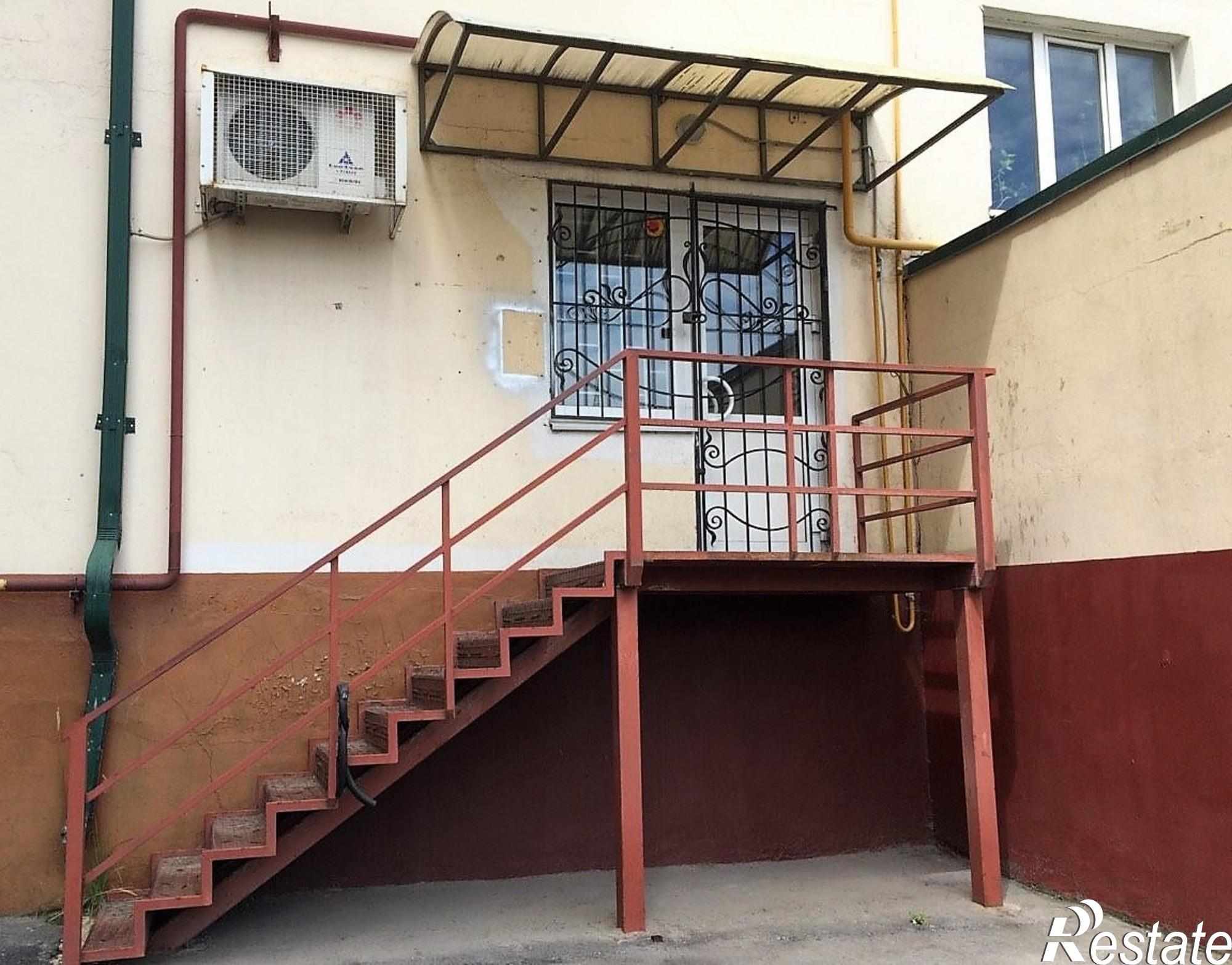 Купить офис, помещение под офис за 4 000 000 рублей на ул. Фрунзе, д. 43