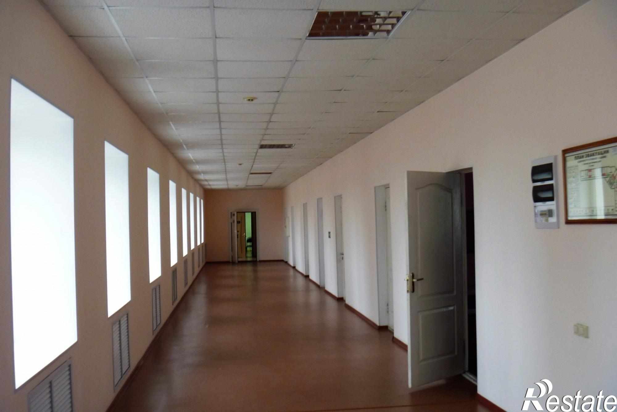 Сдать офис, помещение под офис за 6 400 рублей на ул. Ленина, д. 23
